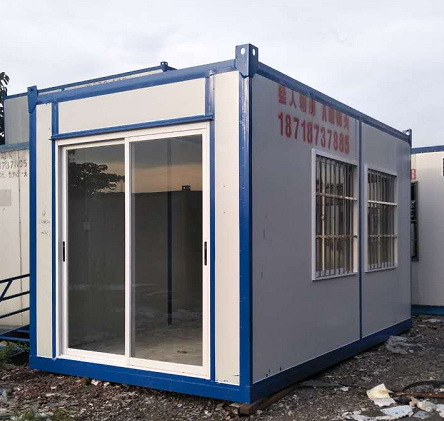 移动集装箱趟门