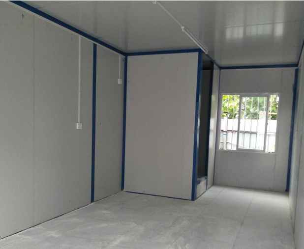 移动集装箱带厕所